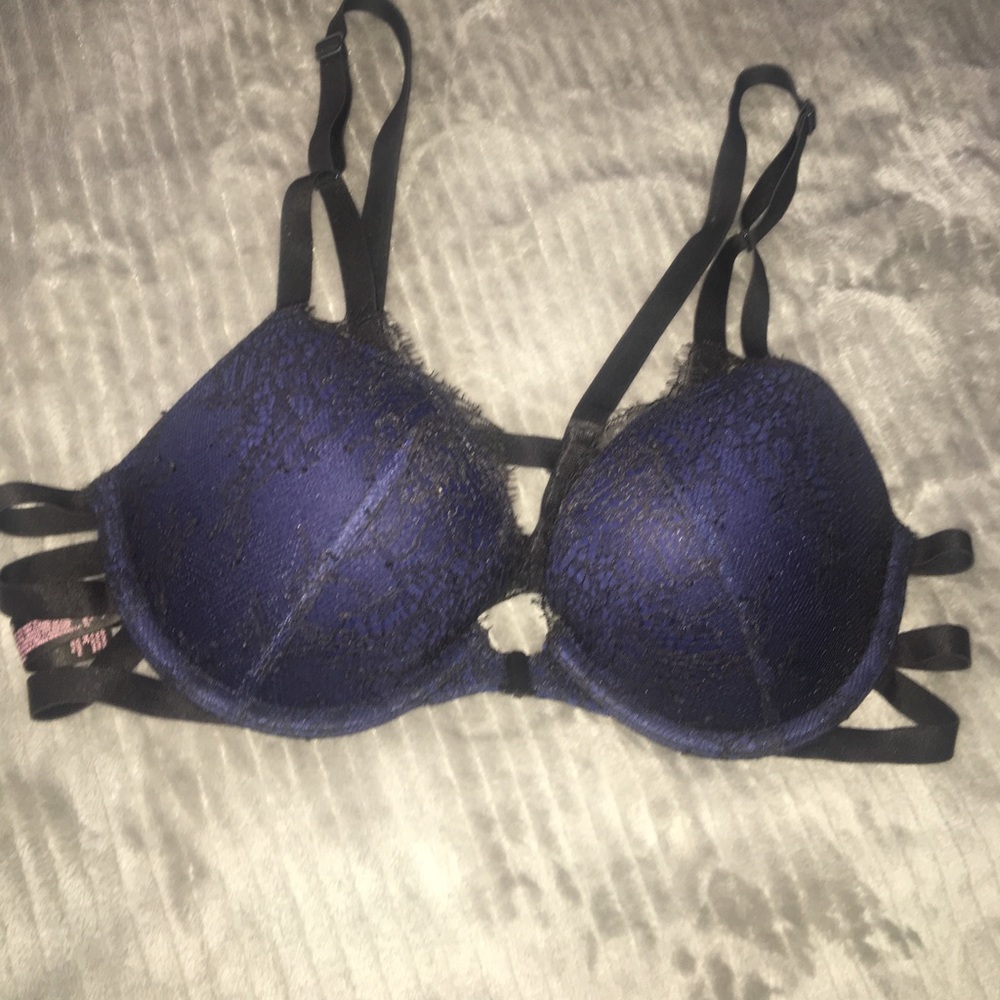 Victoria's Secret lace layered push-up bra