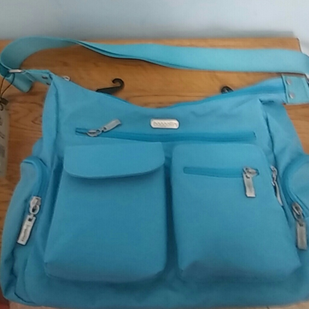 Baggallini Everywhere Bagg - new, never used