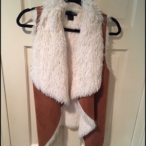 Faux suede & fur vest - like new condition! XS