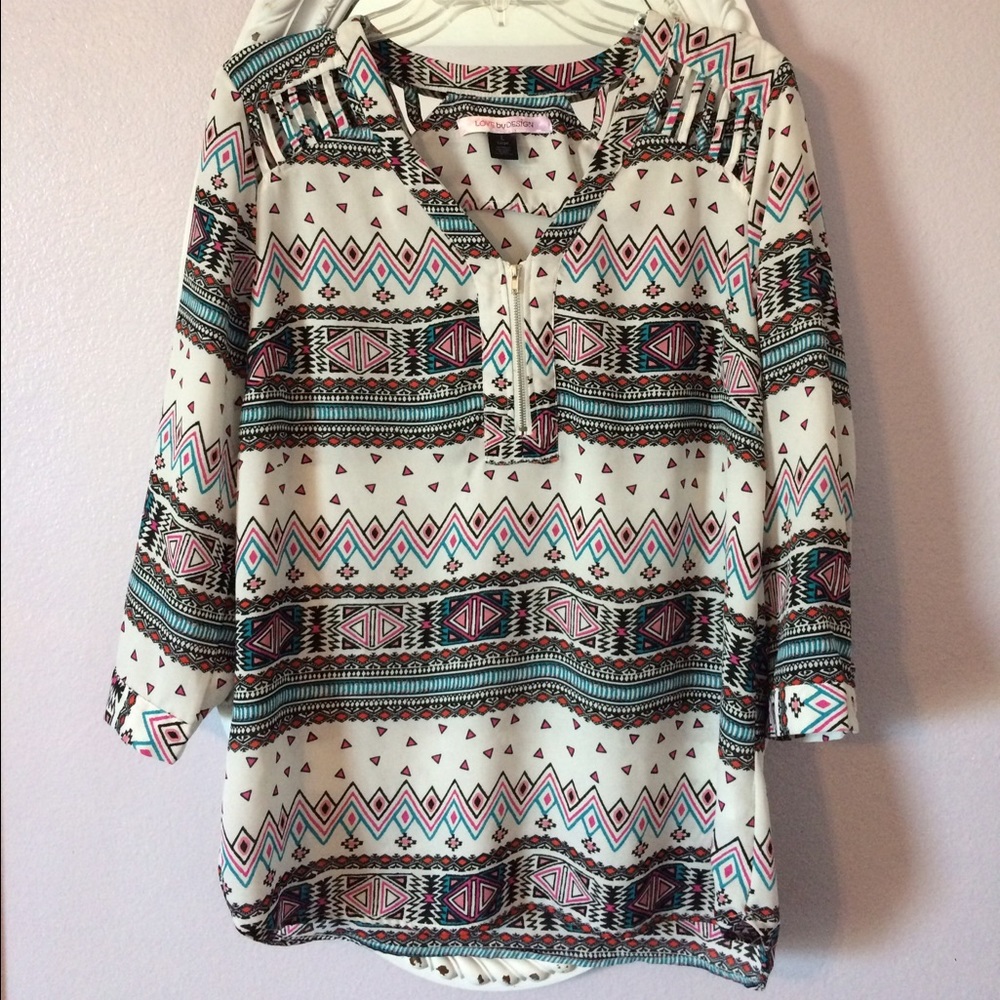Patterned Blouse - Picture 2 of 5