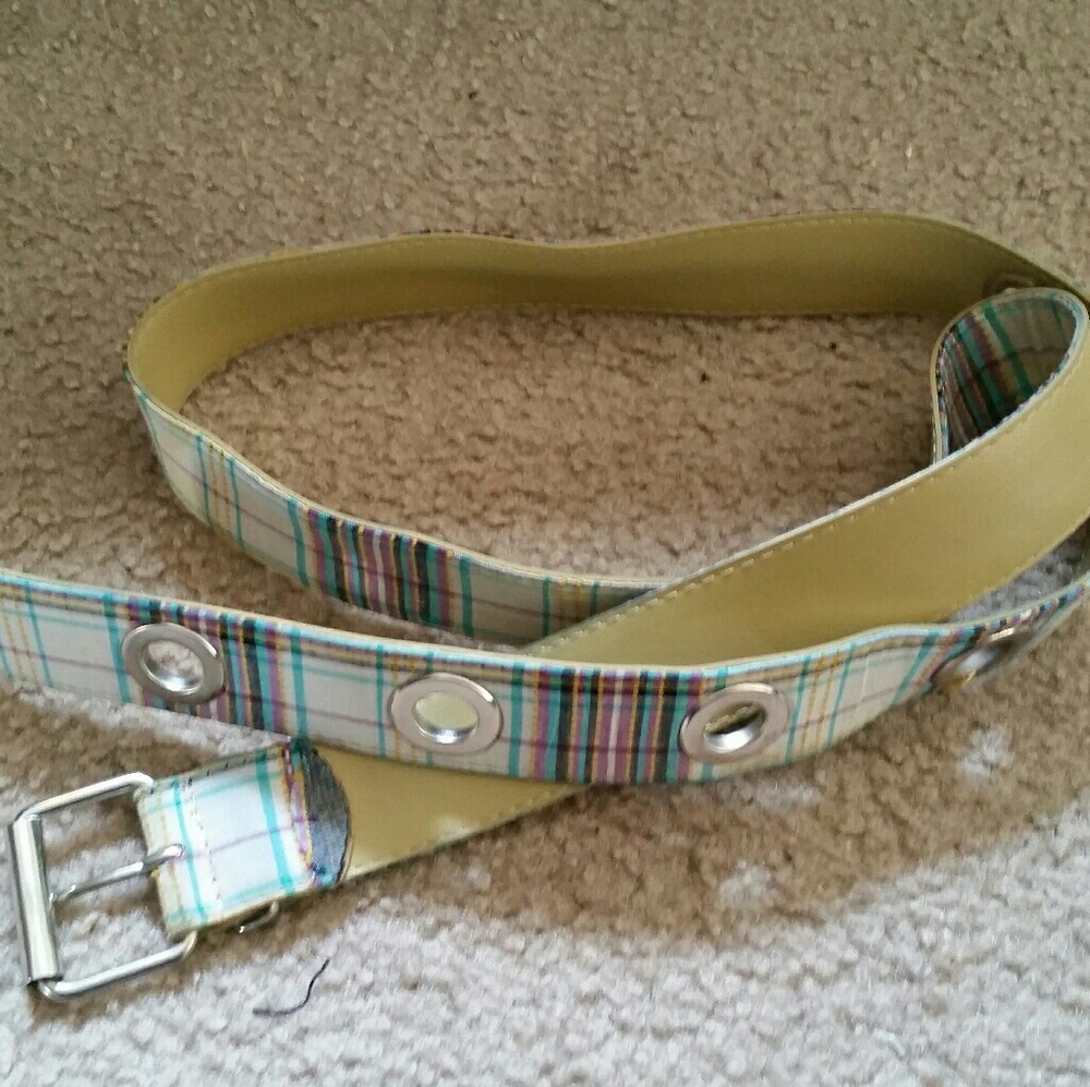 Multicolored belt