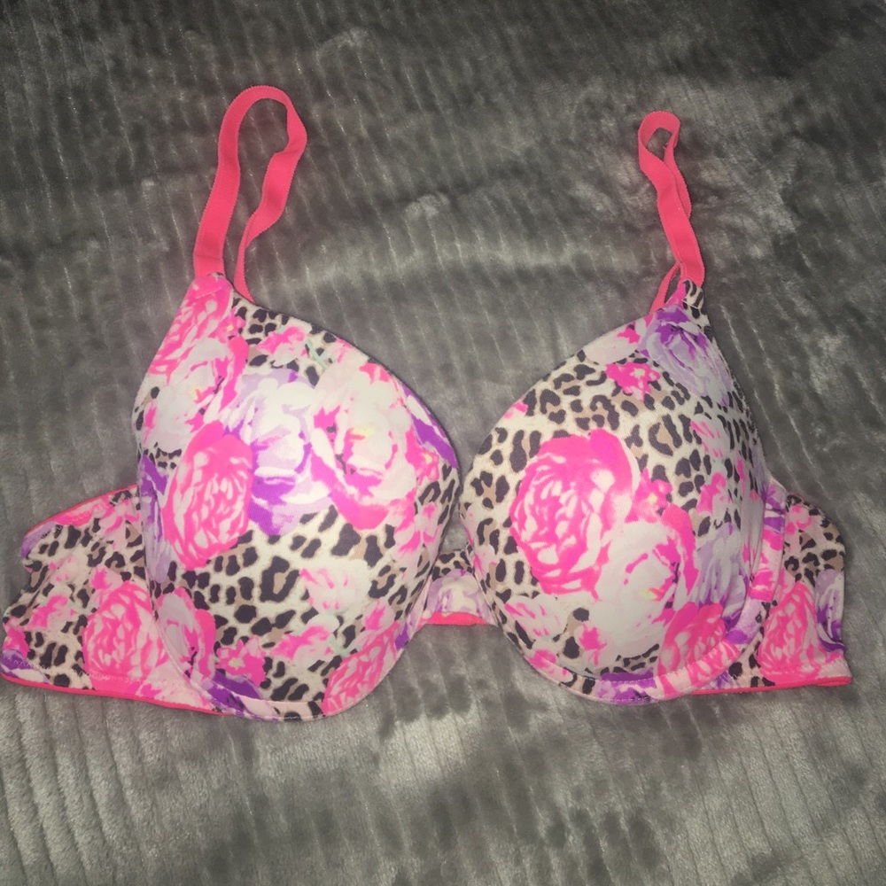 Victoria's Secret Pink push up bra