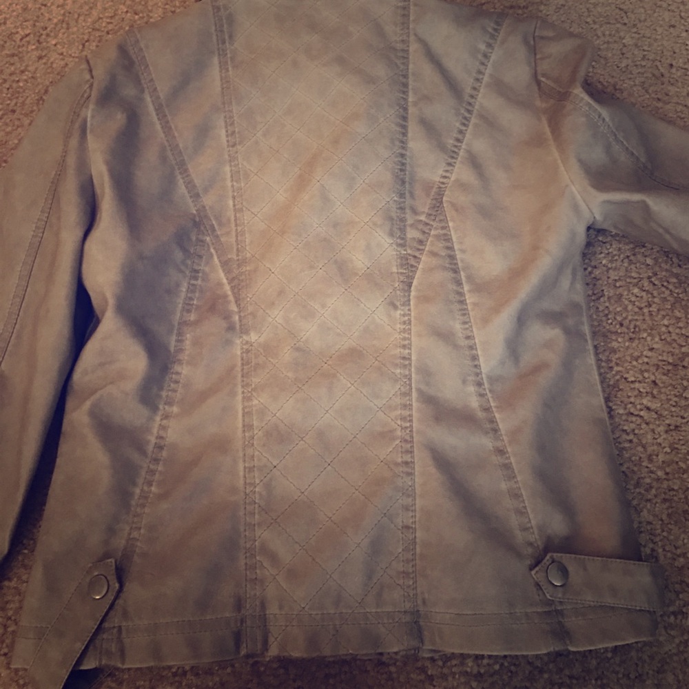 Leather jacket - Picture 2 of 3
