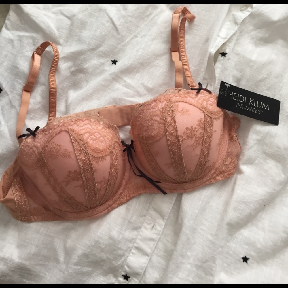 🎉Gorgeous rose gold bra NWT