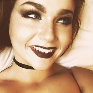 Meet your Posher, Adrienne