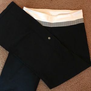 Lulu lemon groove pant