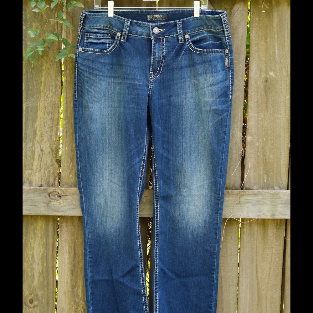 Medium/Dark Wash Bootcut Jeans SZ18/31