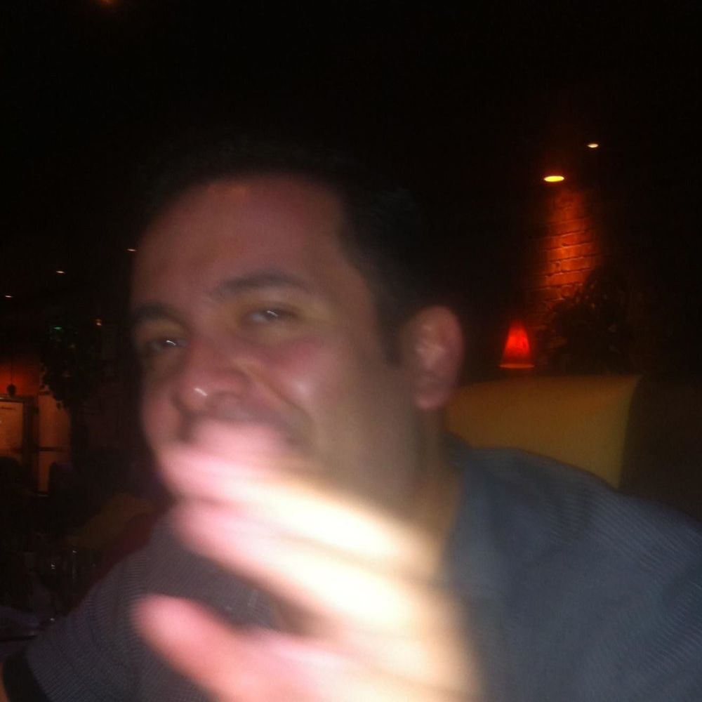 Meet your Posher, Efren