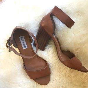 Steve Madden Estoria block heel