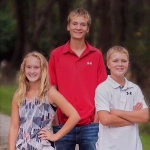 Meet your Posher, Toshia