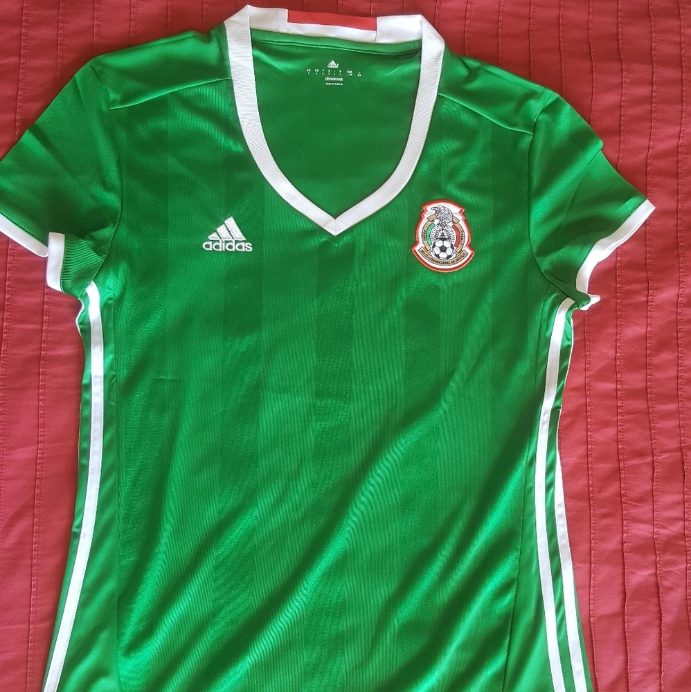 Women's  Mexico jersey with nameset