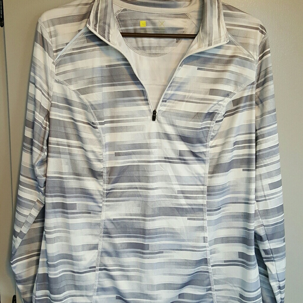 Athletic Fitness Top with Finger Holes