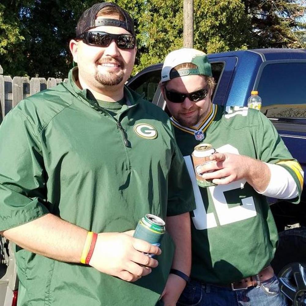 Meet your Posher, Adam