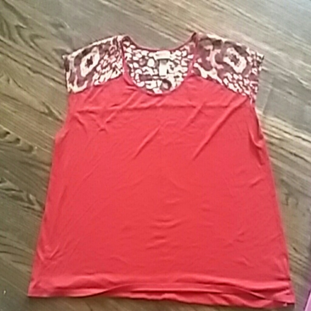 Tina Knowles shirt