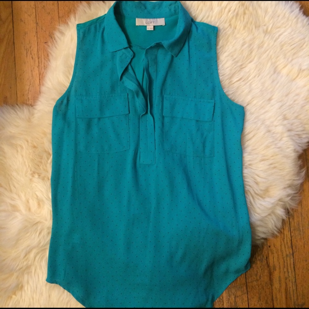 NWOT LOFT green sleeveless blouse