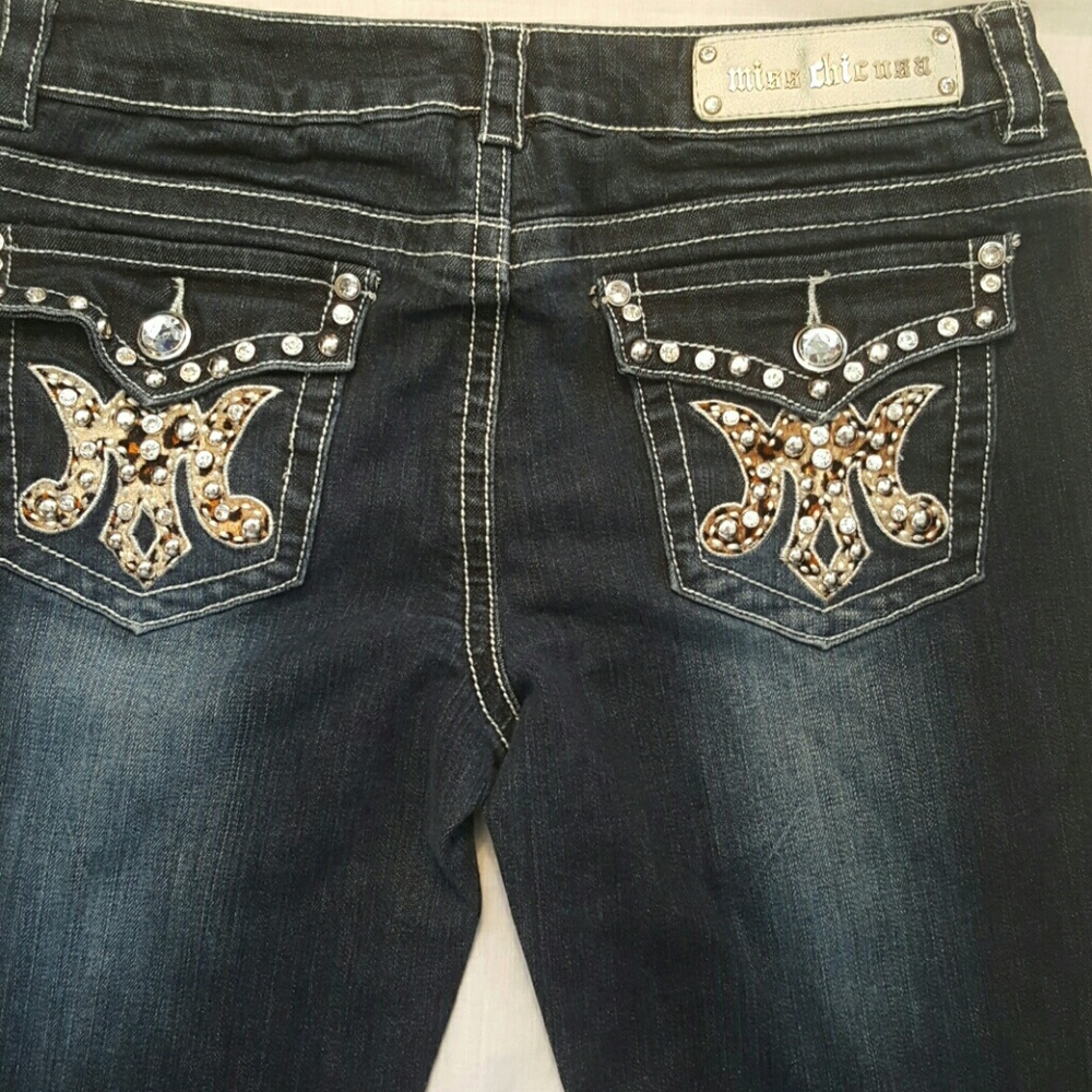 Jeans w/Bling ! Like New. - Picture 3 of 4