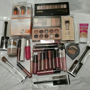 PRIVATE NWT 32pc  Makeup Bundle + FREE NECKLACE
