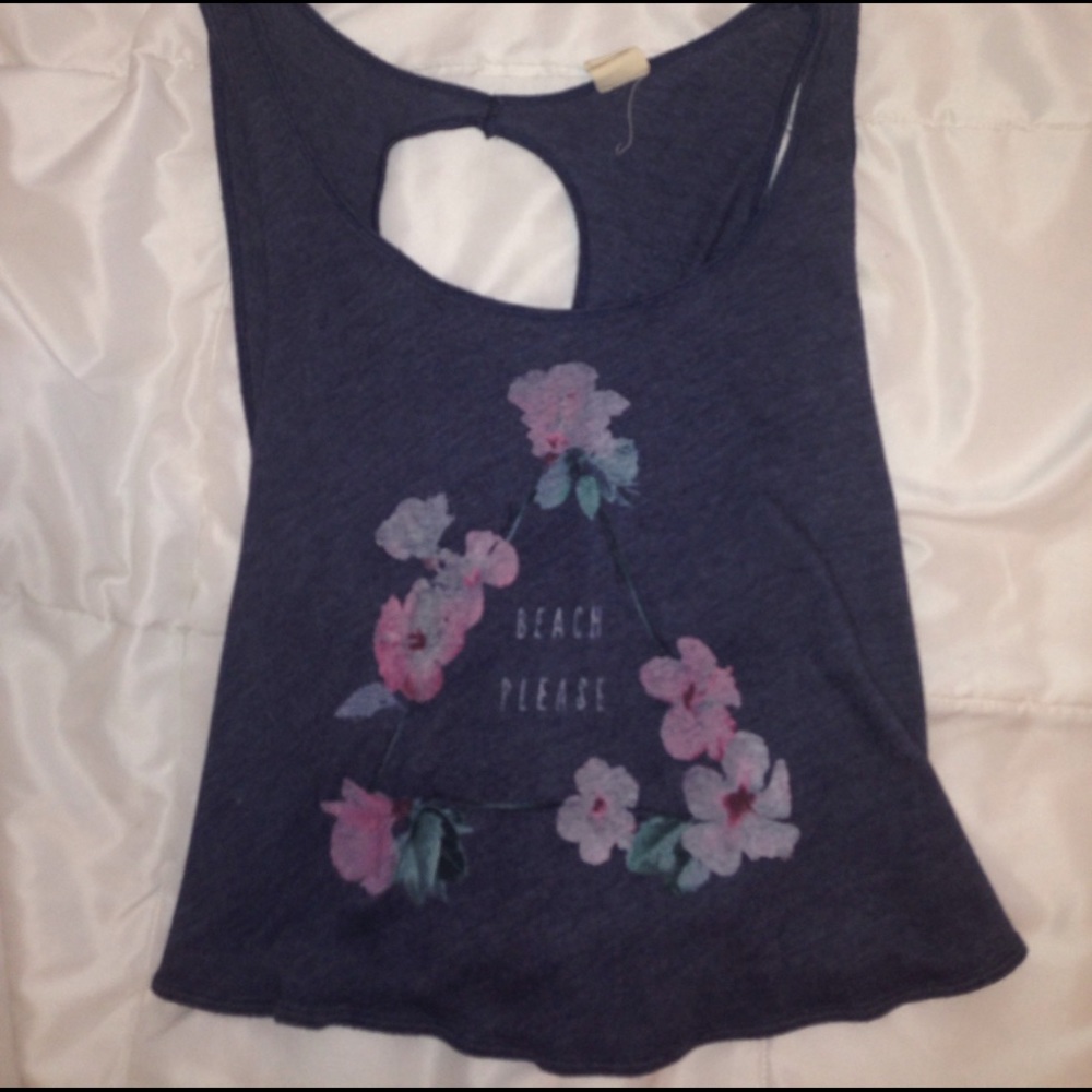Beach please Hollister shirt