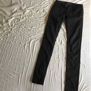 Black skinny jeans