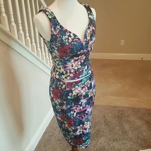 Guess Super cute high waisted skirt and crop top