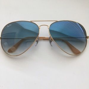 ❗️SOLD❗️RAY BAN AVIATORS