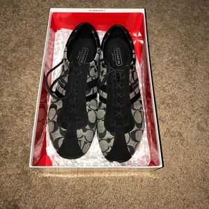 ⭐️Coach black & gray shoes.  Size 9.5