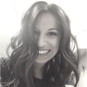 Meet your Posher, Gabriela