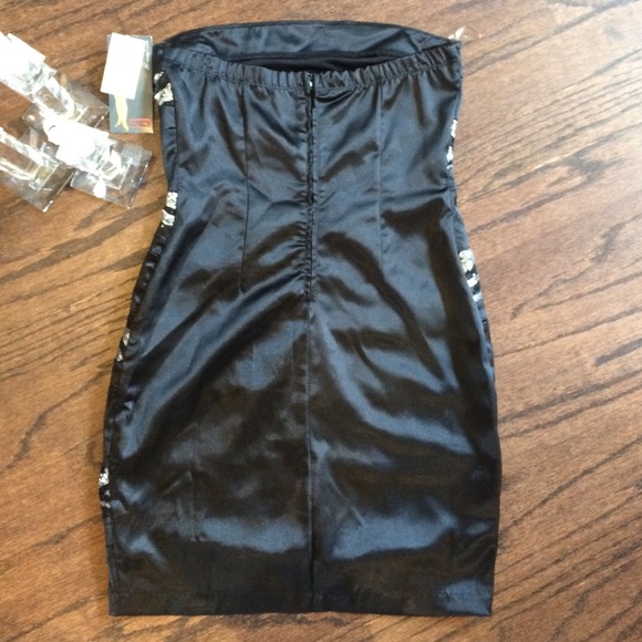 NWT party dress - Picture 3 of 3