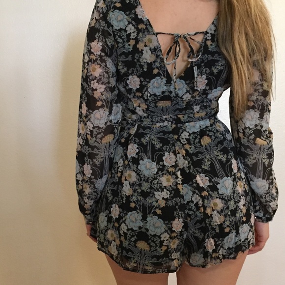 Juniors Floral Chiffon Romper - Picture 5 of 8