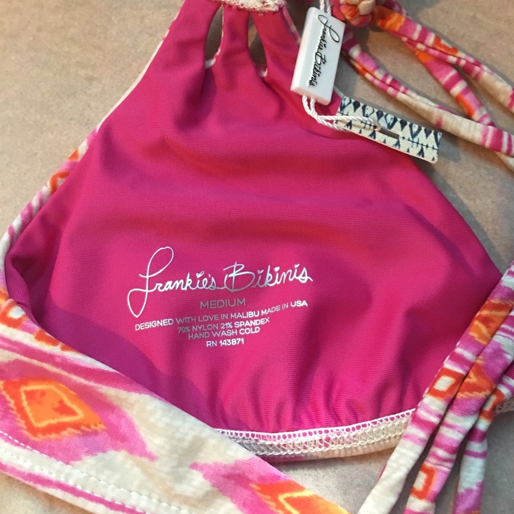 Frankies  Bikinis - Picture 5 of 8