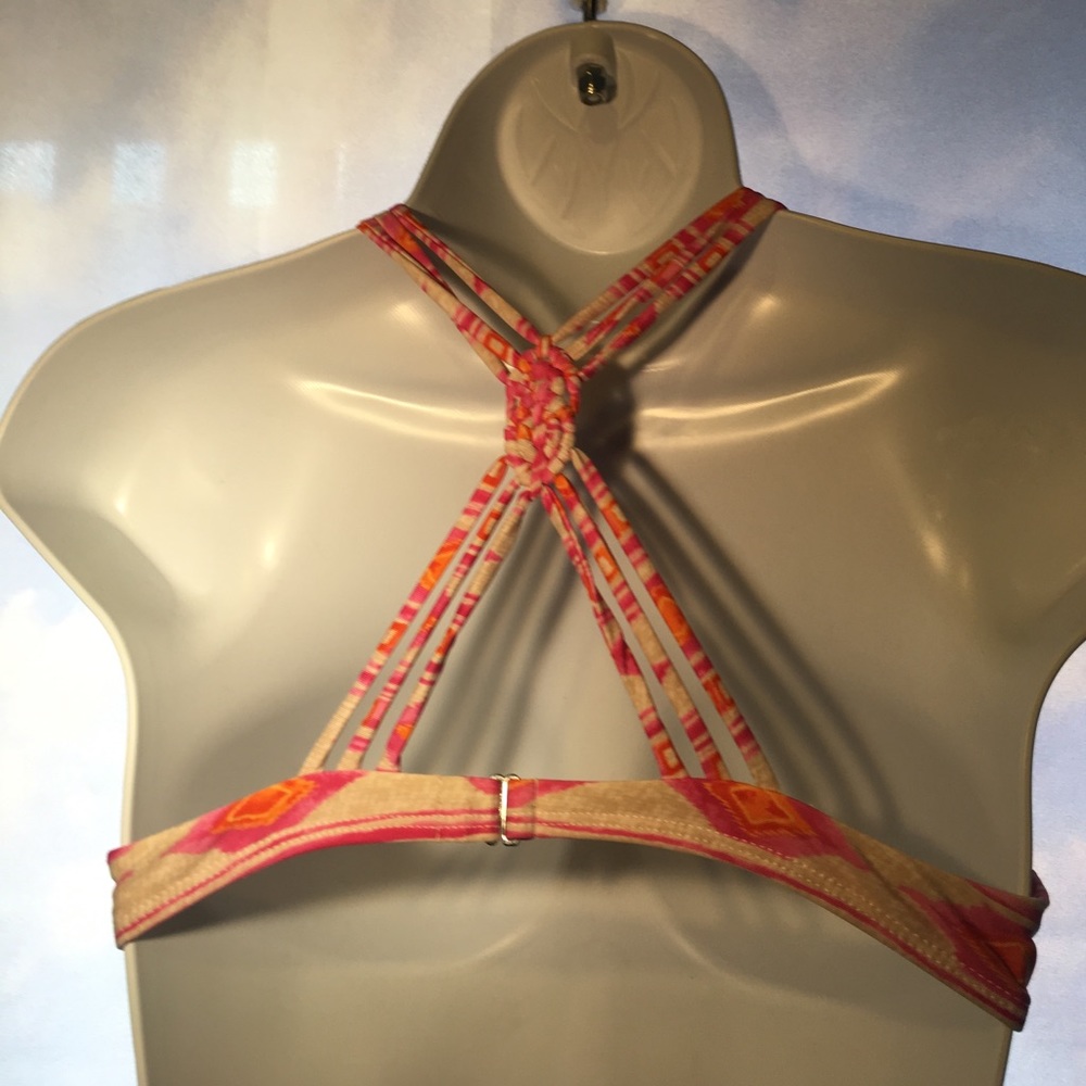 Frankies  Bikinis - Picture 7 of 8
