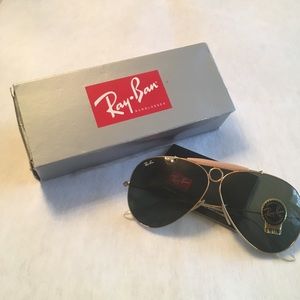 🎊Flash Sale 🛍Ray Ban Gold Shooter Sunglasses🎉