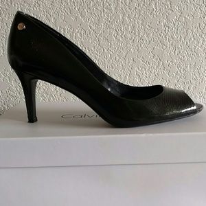 *PRICE REDUCED* Calvin Klein Black Patent Heel