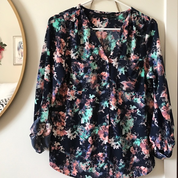 Blouse - Picture 1 of 1