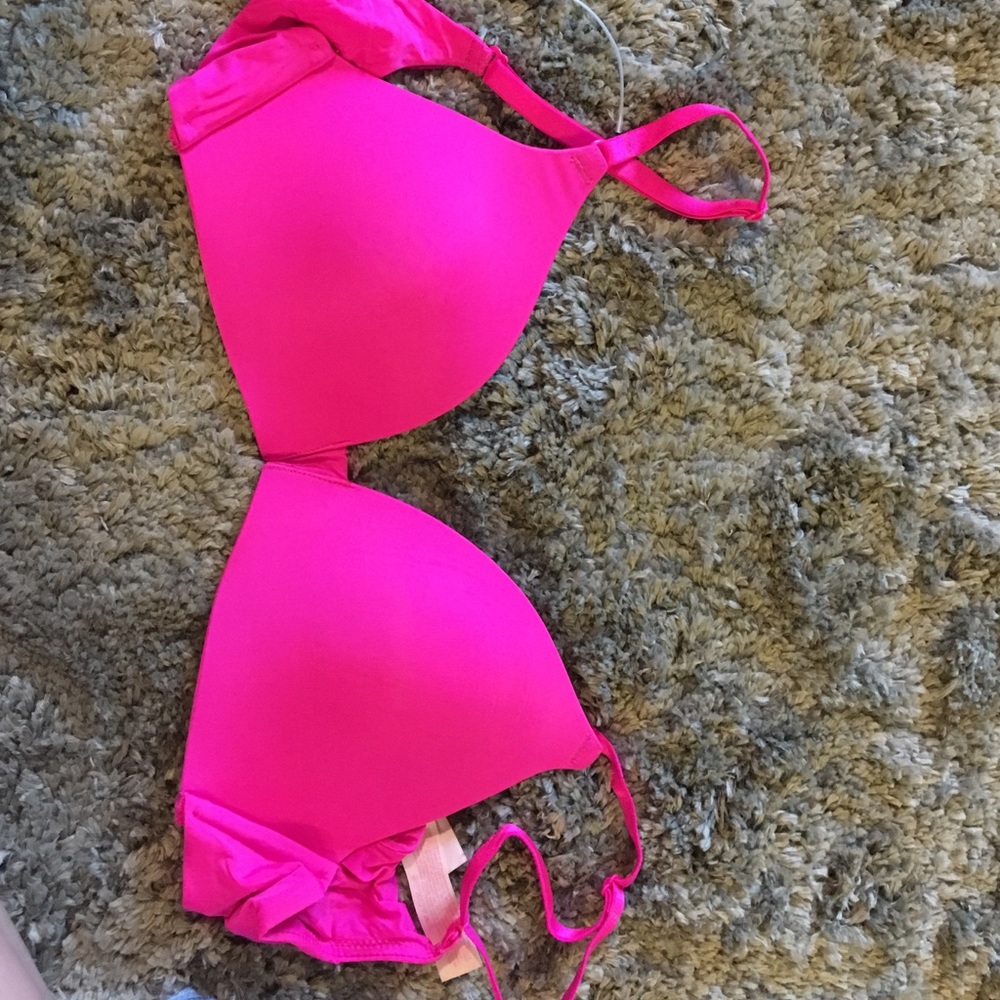 pink bra
