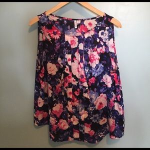 Sleeveless Blouse