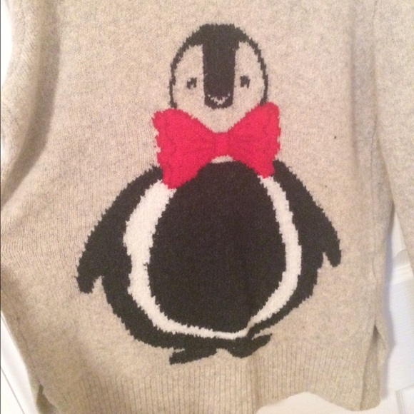 Abercrombie and Fitch Penguin Sweater - Picture 2 of 5