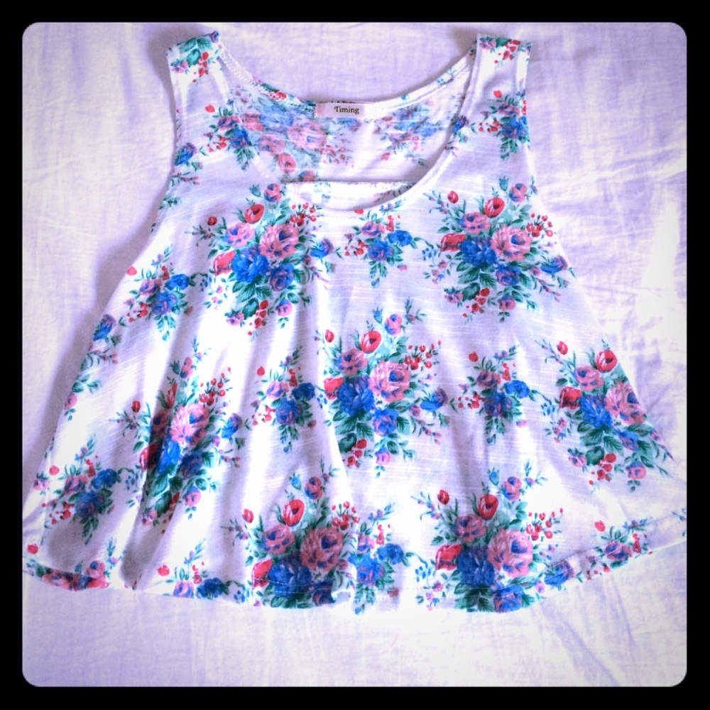 🌸EUC WINDSOR Crop Top🌸