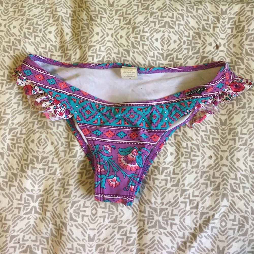 Super cute slightly cheeky  Ruched bottoms!