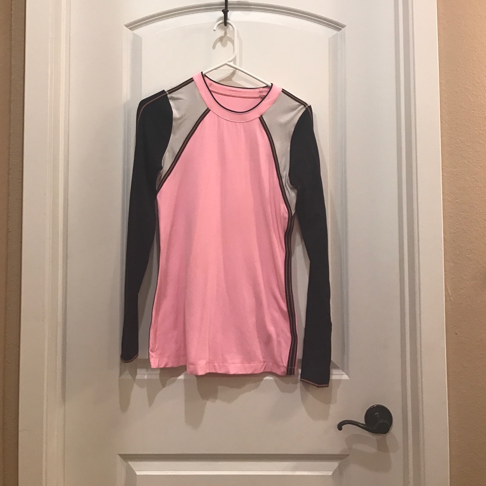 Lululemon size 6 shirt