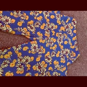 Lularoe on size leggings