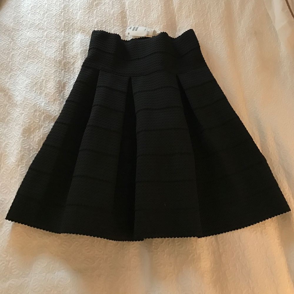 H & M bandage skirt with scallop detail