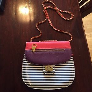LAST CALL! Francesca's cross body purse