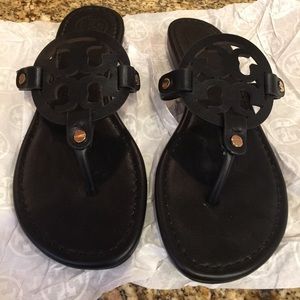Tory Burch Millers Black Leather Size 9