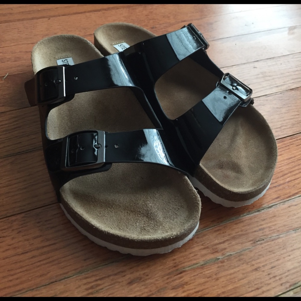 Steve Madden "Jaylinn" Slip-Ons