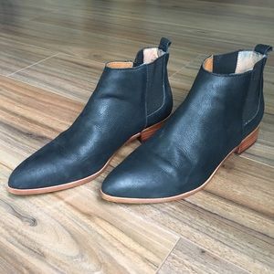 GAP Black Chelsea Ankle Boots