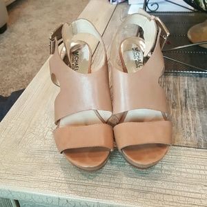 Micheal kors heels size 8