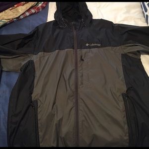 Columbia Windbreaker/Raincoat Men's Large