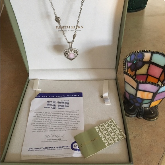 Judith Ripka pinkstone heart pendant and chain. - Picture 2 of 4