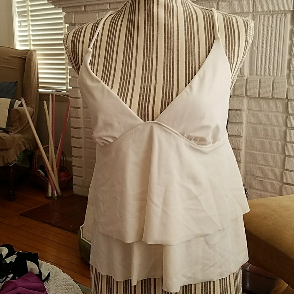 Victoria's Secret Ruffled Tankini Top Nwot sz L
